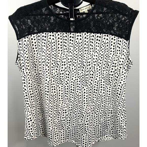 Faith and Joy Cap Sleeve Blouse 1x Black Lace - Picture 1 of 5
